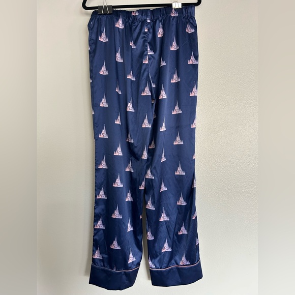 Disney World 50th Anniversary Women’s Satin Pajamas Set Sz M Castle Sleepwear - Picture 9 of 11